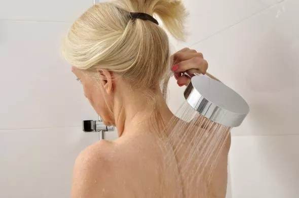 Zimny prysznic po treningu - szybsza regeneracja mięśni Zimny prysznic po treningu - szybsza regeneracja mięśni