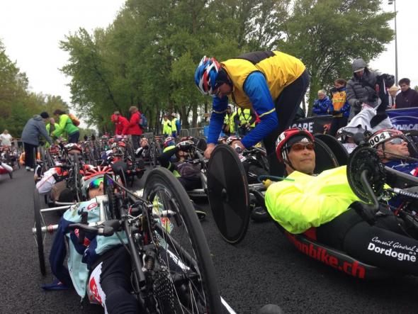 Zawody w Rosenau na facebooku Rafała Wilka: "Obok mnie zwycięzca Joel Jeannot, który potwierdził swoją wielką klasę sportową."