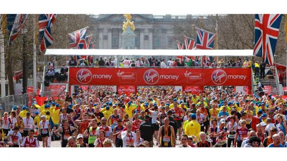 W słynnym London Marathon w kwietniu pobiegnie Mo Farah / Fot. Facebook