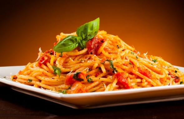 Dzień przed biegiem warto pójść na pasta party