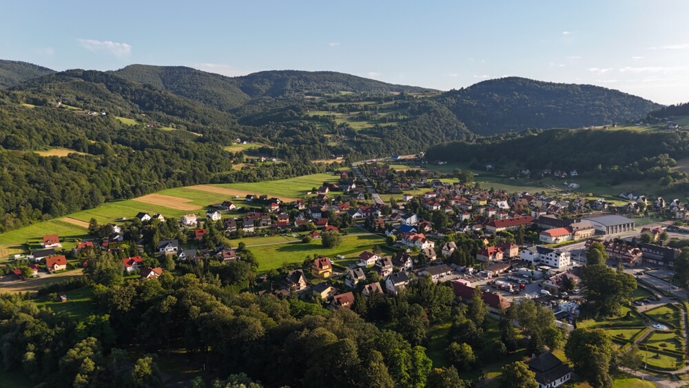 Run for Independence! Feel the Beskid Energy and Celebrate with Us in Laskowa!