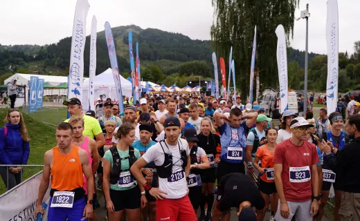 23 kilometry po górach. Zawodnicy pełni uśmiechów ruszyli na trasę [ZDJĘCIA]