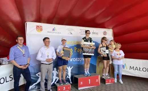 Po raz ósmy pobiegli w Swoszowskim Biegu Papieskim