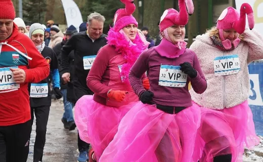  Relacja z 41. Biegu Sylwestrowego – Gdzie Przebieranki Spotykają się z Biegową Tradycją!
