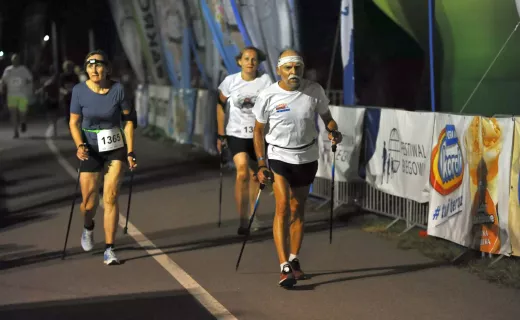 Nocny Nordic Walking w Piwnicznej-Zdroju.