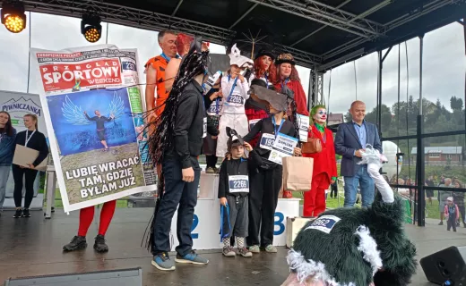 Bieg inny niż wszystkie! Bajkowe przebrania opanowały Miasteczko Biegowe