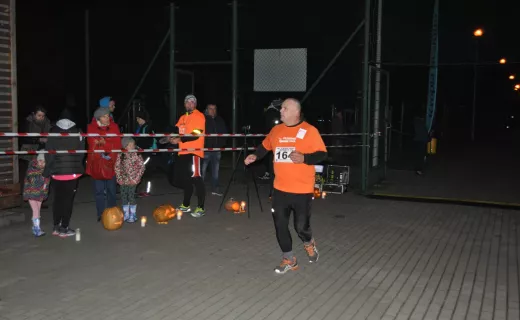 Zwoleń: Bieg o Gorącą Dynię „świętem biegania” [WIDEO] - 12