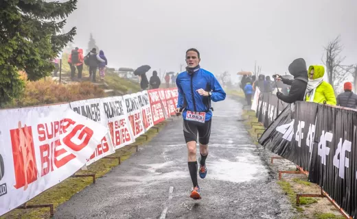 4F Świeradów Run - Runner's World Super Bieg na mecie - 9