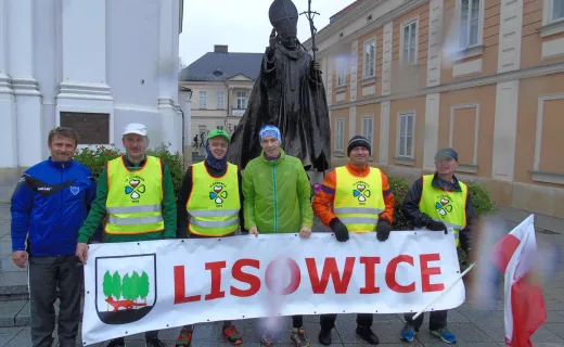 „Na początku pytali po co to robicie. Później pytali, jak to robicie…” Z Lisowic do Wadowic dla Jana Pawła II - 5