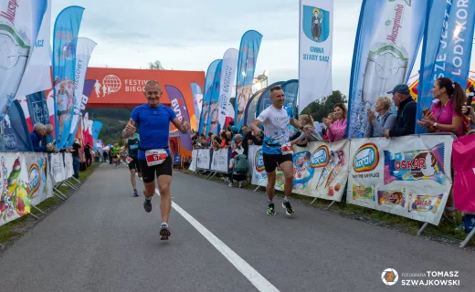 Wystartował bieg na 15 kilometrów! Zawodnicy ruszyli pełni energii - 