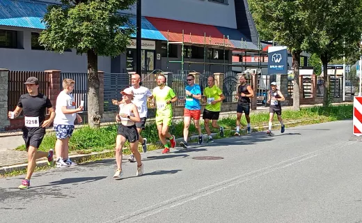 Nawodnienie kluczem do sukcesu! Mocna rywalizacja na trasie Sądeckiej Dychy - 