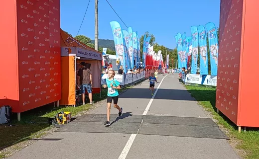 Tak na festiwalu bawią się dzieci! Biegi sprawiły im mnóstwo radości - 