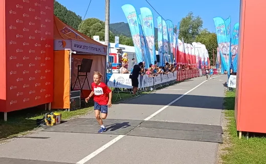 Tak na festiwalu bawią się dzieci! Biegi sprawiły im mnóstwo radości - 