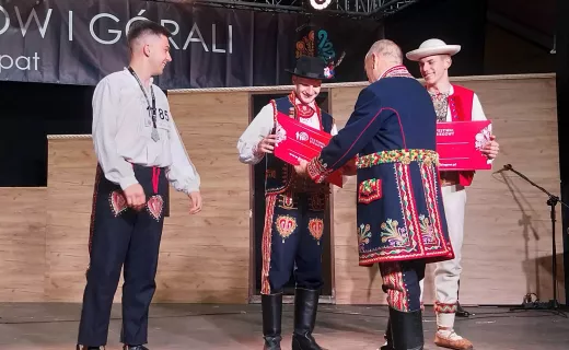 Lachy i Górale już na mecie. To oni otworzyli 14. Festiwal Biegowy w Piwnicznej  - 