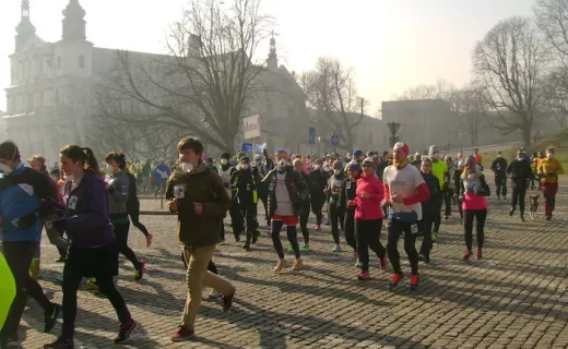 Biegacze protestowali w Krakowie [ZDJĘCIA] - 35