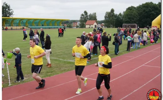 Najpierw bieg, potem remont. Medalistka MP wygrywa w Kleszczowie [WIDEO] - 9