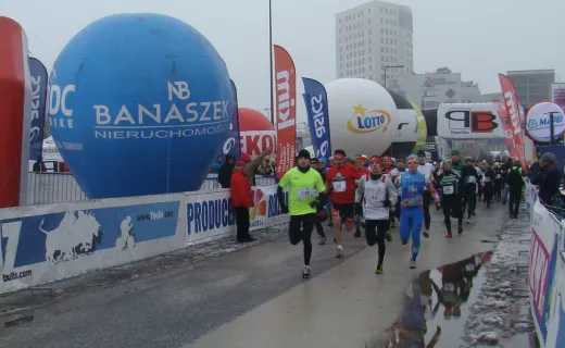 Biegiem, na łyżwach i na rowerze. Warszawa sprawdziła się w zimowym triathlonie [ZDJĘCIA] - 3