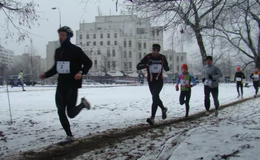 Biegiem, na łyżwach i na rowerze. Warszawa sprawdziła się w zimowym triathlonie [ZDJĘCIA] - 6