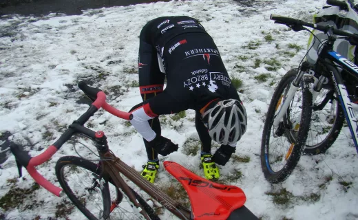 Biegiem, na łyżwach i na rowerze. Warszawa sprawdziła się w zimowym triathlonie [ZDJĘCIA] - 13