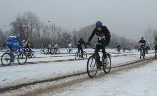 Biegiem, na łyżwach i na rowerze. Warszawa sprawdziła się w zimowym triathlonie [ZDJĘCIA] - 20