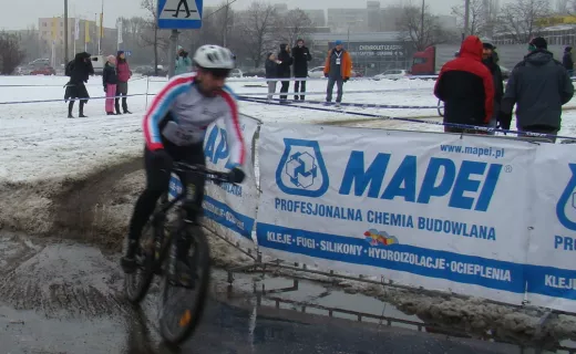 Biegiem, na łyżwach i na rowerze. Warszawa sprawdziła się w zimowym triathlonie [ZDJĘCIA] - 18