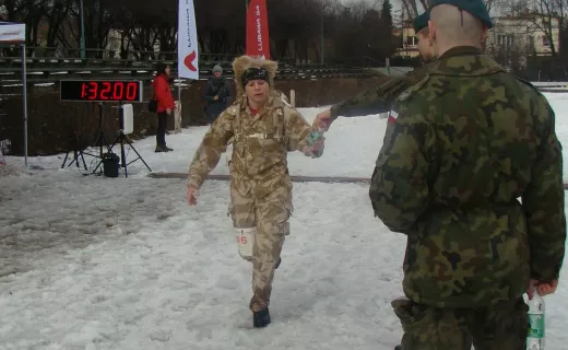 V Półmaraton Komandosa w roztopach. „Służby jak wielka rodzina” [ZDJĘCIA] - 24