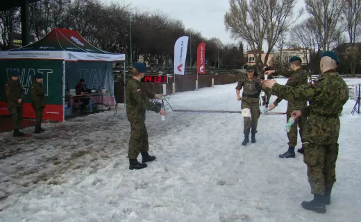 V Półmaraton Komandosa w roztopach. „Służby jak wielka rodzina” [ZDJĘCIA] - 20