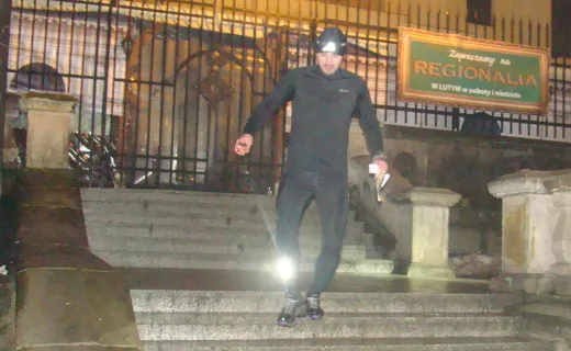 Warszawa Nocą... deszczowa. Mariensztat już bez tajemnic [ZDJĘCIA] - 3