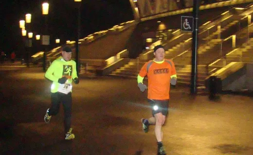 Urodzinowa sztafeta Night Runners wokół Narodowego - 10