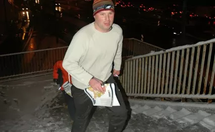 Warszawa biegała nocą. Tym razem w śniegu [ZDJĘCIA] - 17