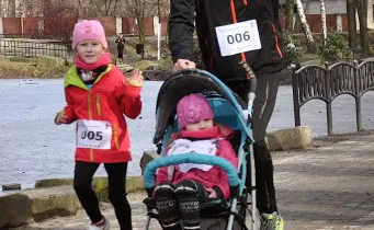 Rodzinne święto nordic walking w Jejkowicach z pełnym zaangażowaniem [ZDJĘCIA] - 125