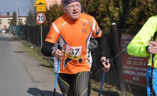 Rodzinne święto nordic walking w Jejkowicach z pełnym zaangażowaniem [ZDJĘCIA] - 102