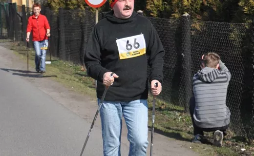 Rodzinne święto nordic walking w Jejkowicach z pełnym zaangażowaniem [ZDJĘCIA] - 105