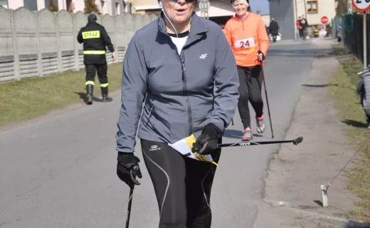 Rodzinne święto nordic walking w Jejkowicach z pełnym zaangażowaniem [ZDJĘCIA] - 119