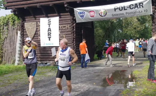 Tłumy pobiegły tam, gdzie ochrzczono Polskę [ZDJĘCIA] - 16