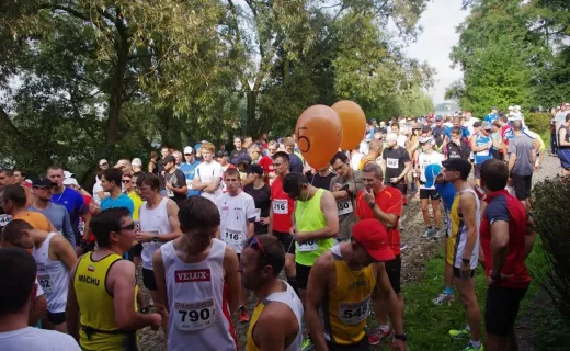 Tłumy pobiegły tam, gdzie ochrzczono Polskę [ZDJĘCIA] - 15