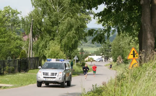 Brzostek biega. Uczniowie lepsi od nauczycieli - 