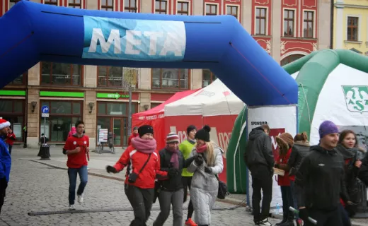 Wrocław biegał w charytatywnej sztafecie mikołajkowej [ZDJĘCIA] - 21