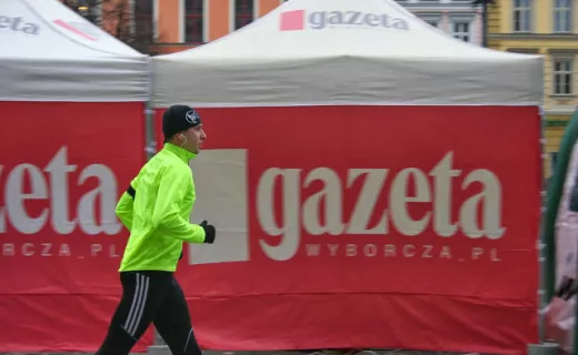 Wrocław biegał w charytatywnej sztafecie mikołajkowej [ZDJĘCIA] - 5