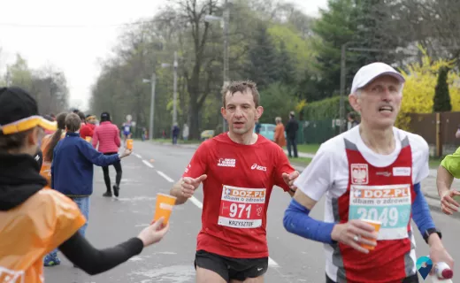 Shegumo i Jarzyńska wygrywają Maraton Łódź. Zbigniew Bródka biegał na 10 km [ZDJĘCIA] - 1