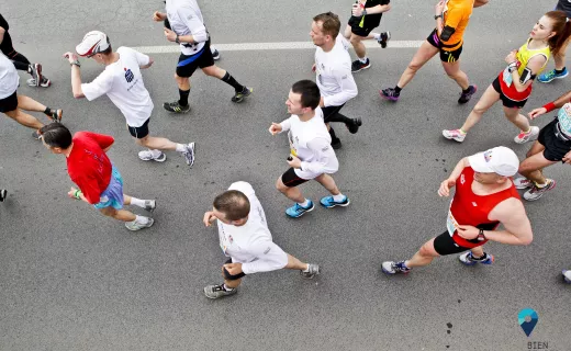 Shegumo i Jarzyńska wygrywają Maraton Łódź. Zbigniew Bródka biegał na 10 km [ZDJĘCIA] - 4