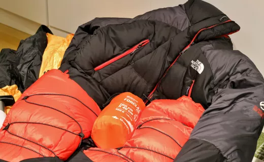 Na Yukon Artic Ultra z... piłą i pustą butelką [ZDJĘCIA] - 1