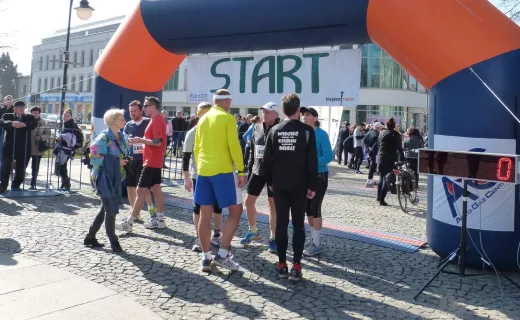 VII Bieg Kazików: Półtora tysiąca biegaczy w Radomiu! [ZDJĘCIA] - 31