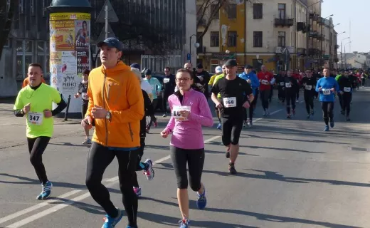VII Bieg Kazików: Półtora tysiąca biegaczy w Radomiu! [ZDJĘCIA] - 42