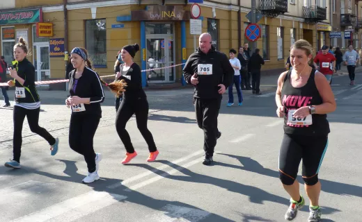 VII Bieg Kazików: Półtora tysiąca biegaczy w Radomiu! [ZDJĘCIA] - 6
