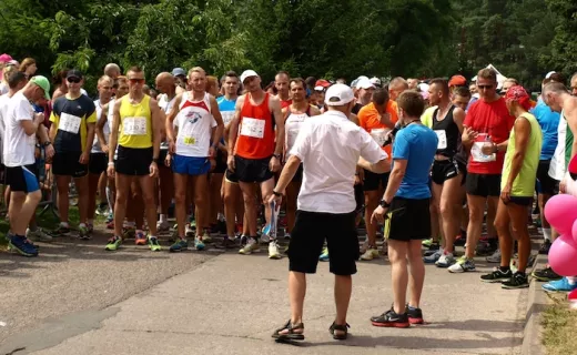 Duszny, ale udany Nadmorski Bieg w Dąbkach. Za rok bez limitu? [ZDJĘCIA] - 12