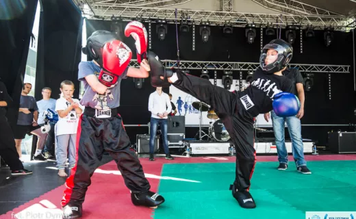 PZU Festiwal Biegowy rozpoczęty od... pokazu kickboxingu [WIDEO, FOTO]  - 1