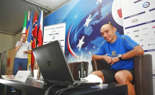 Marcin Świerc radził jak trenować i biegać dystanse ultra - słuchało go ponad 150 biegaczek i biegaczy - 4