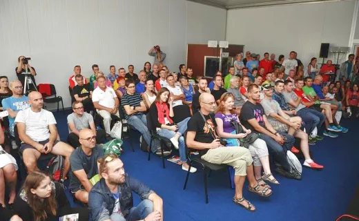 Marcin Świerc radził jak trenować i biegać dystanse ultra - słuchało go ponad 150 biegaczek i biegaczy - 3