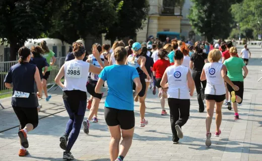 Rozgrzewka z Robertem Korzeniowskim: "Będę dzisiaj trochę jak wychowawca WF" [FOTO] - 15